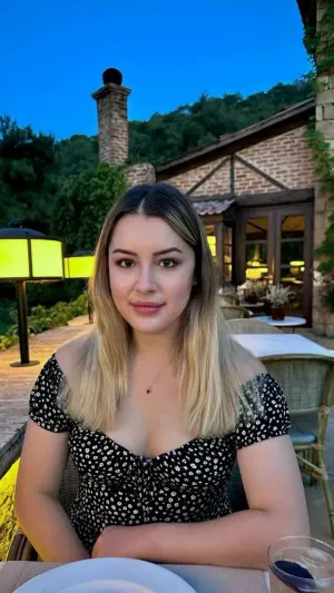 Lexi0012, 23 years old from Canada