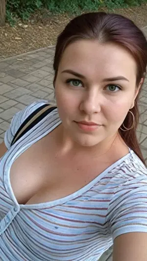 Melina000, 27 years old from Canada