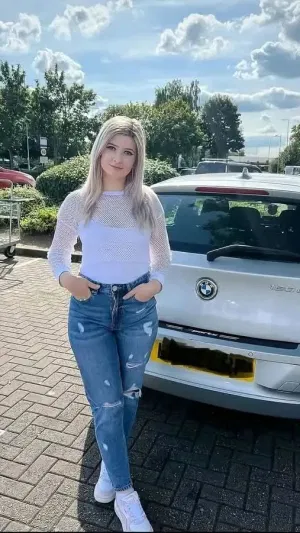 Adelynn124, 23 years old from United States