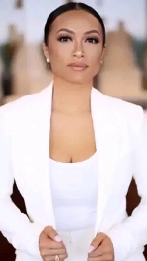 Nora4567, 23 years old from United Kingdom