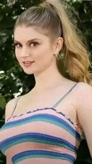 Nellie549, 23 years old from Canada