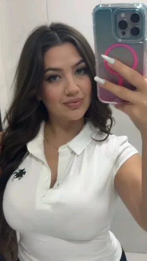 Beth543, 23 years old from Canada