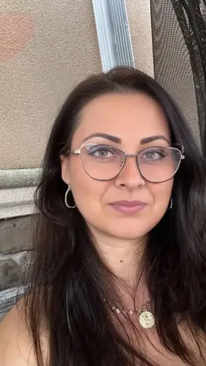 Jeanne546, 23 years old from Canada