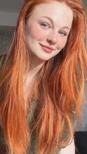 Johanna33, 22 years old from United Kingdom