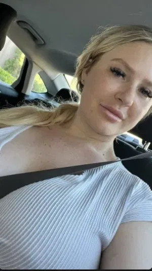 Vendela34, 22 years old from Canada