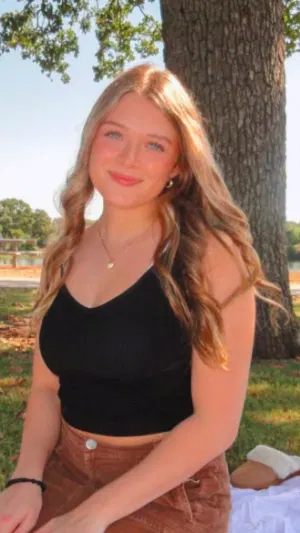 Sanna22, 23 years old from United States