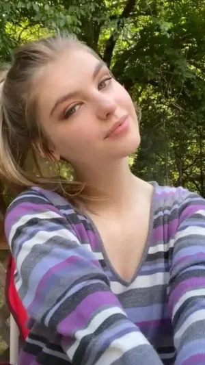 Carmen457's Profile Photo