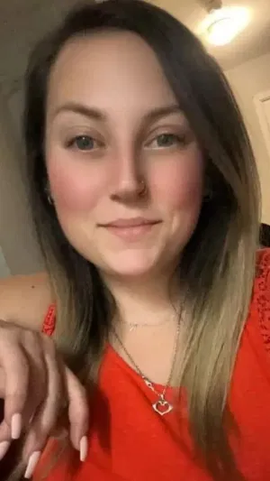 Eleanor4598, 23 years old from France