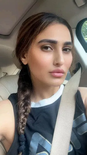 Renee35, 26 years old from Canada