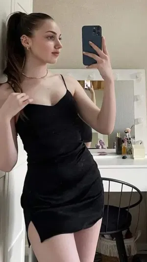 Holly543, 23 years old from United Kingdom