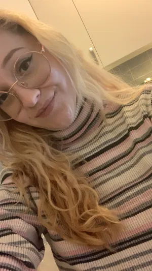 Emiliya, 23 years old from United States