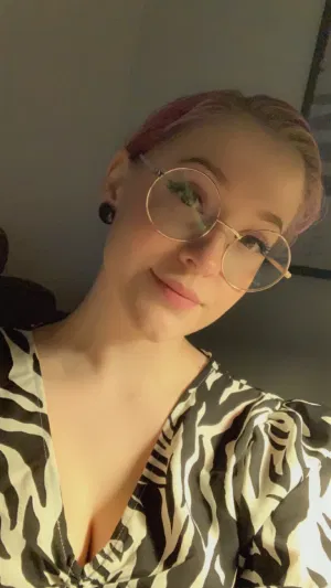 Emiley1, 23 years old from United States