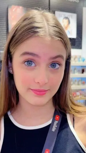 Sherry468, 23 years old from United Kingdom