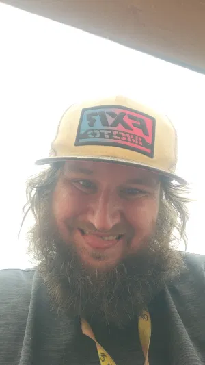 ryy, 28 years old from Canada