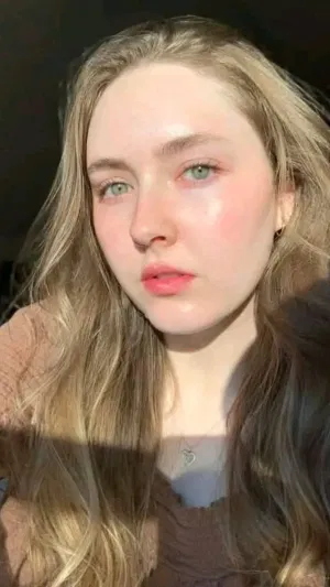 Patsy567, 26 years old from Canada