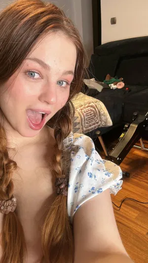 Emileya5's Profile Photo