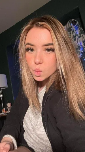 Cum_Sex_Freeall, 19 years old from United States