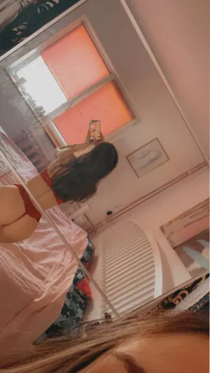 Emileya11, 22 years old from United States