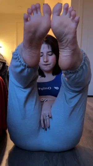 Olivia0242, 21 years old from United States