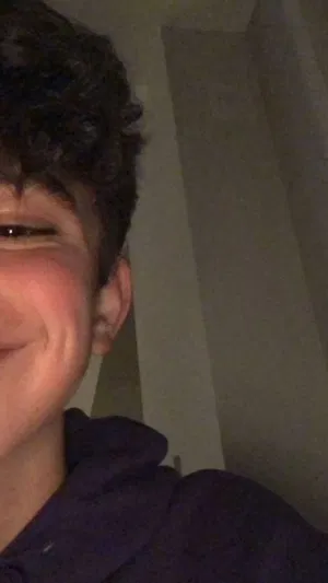 Tommy2408, 19 years old from United Kingdom