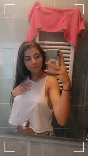 telegramra828, 19 years old from France