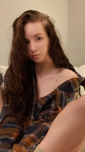 @Alizaax, 23 years old from United States