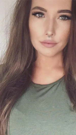 Liza437536, 22 years old from United States