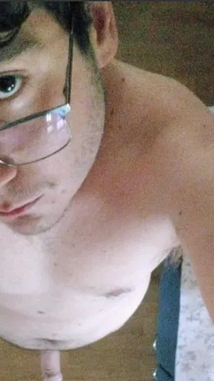 dominik_exh, 19 years old from Ireland