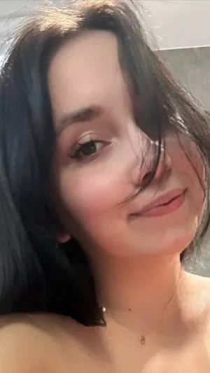 Ella_56372, 23 years old from United States