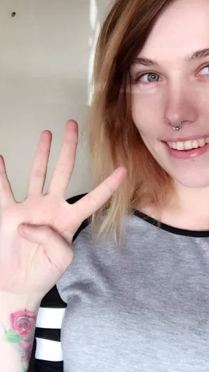 Liza52657, 23 years old from Germany