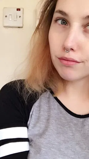 Emily526387, 22 years old from United States