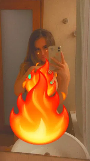 Janny34, 21 years old from United States