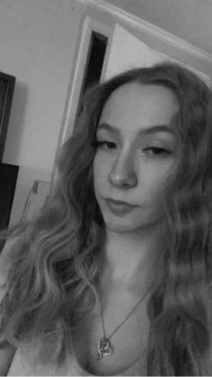 Alone grill, 22 years old from United Kingdom
