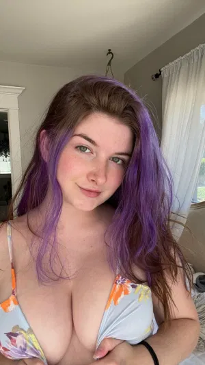 Juliaq2004, 22 years old from United States