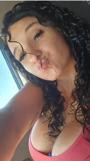 Fungirlhot, 22 years old from Bahamas