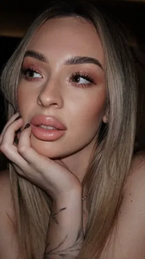 Hanna005, 21 years old from United Kingdom