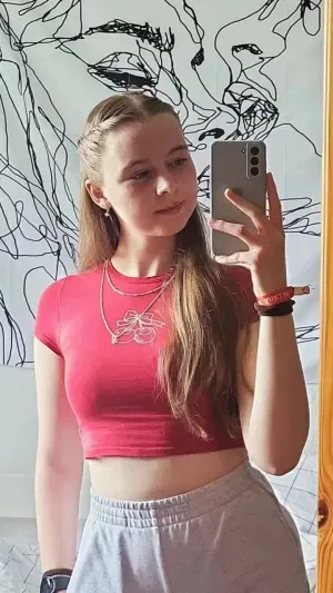 Evelyn34, 24 years old from United States