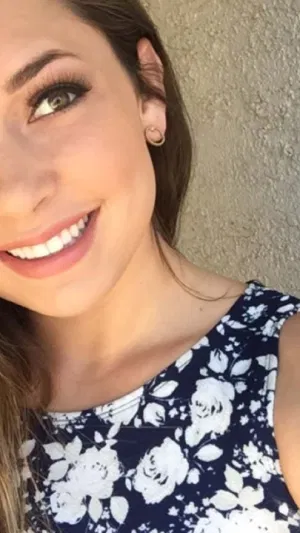 nina19nn, 21 years old from United States