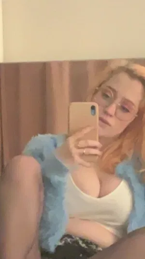 Emilly_77, 25 years old from Australia