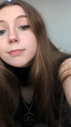 Larbeary, 20 years old from United States