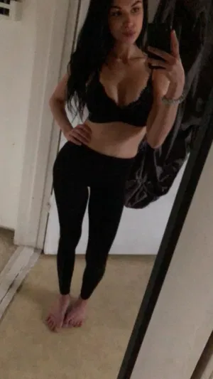 Playinggirl939, 19 years old from United States