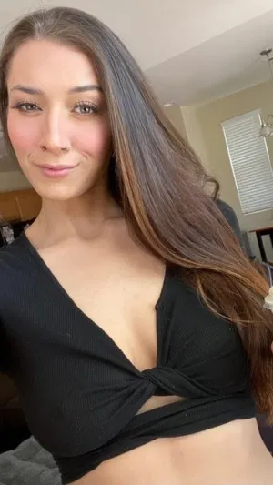 Sandra333, 35 years old from United States