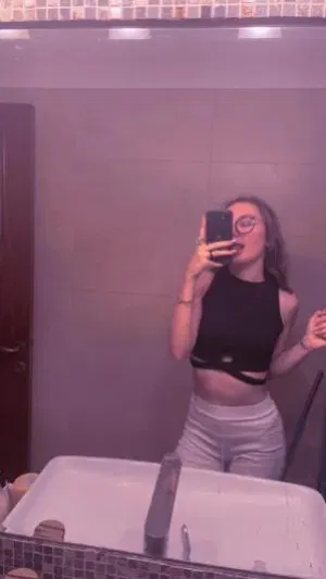 Licah53cb, 20 years old from United States