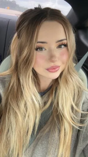 lamiya_73, 19 years old from Australia