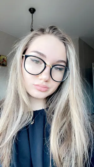 Julie64Schneider, 27 years old from Germany