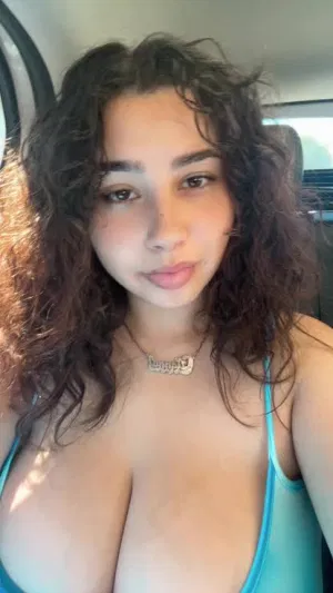 Ktrina69, 25 years old from Canada