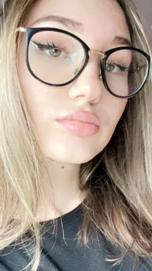 Emilia167Thoma, 21 years old from United Kingdom