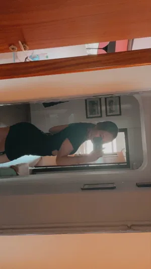 Merryqueen2, 22 years old from Ireland