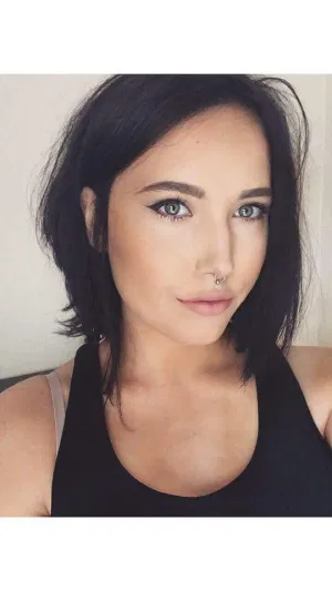 Zoe53, 19 years old from United States