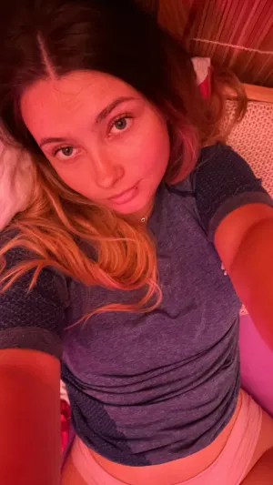 Cum_girl464, 19 years old from United States